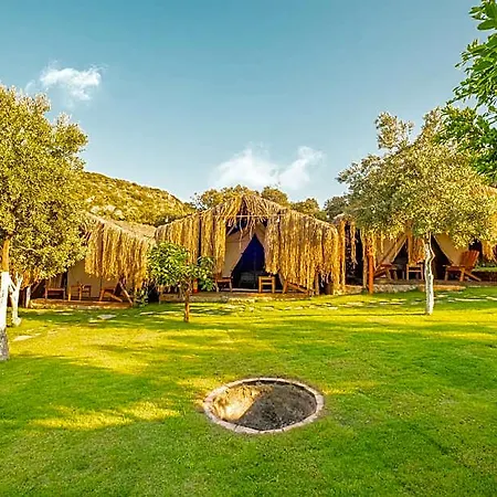 Joy Glamping 2*
